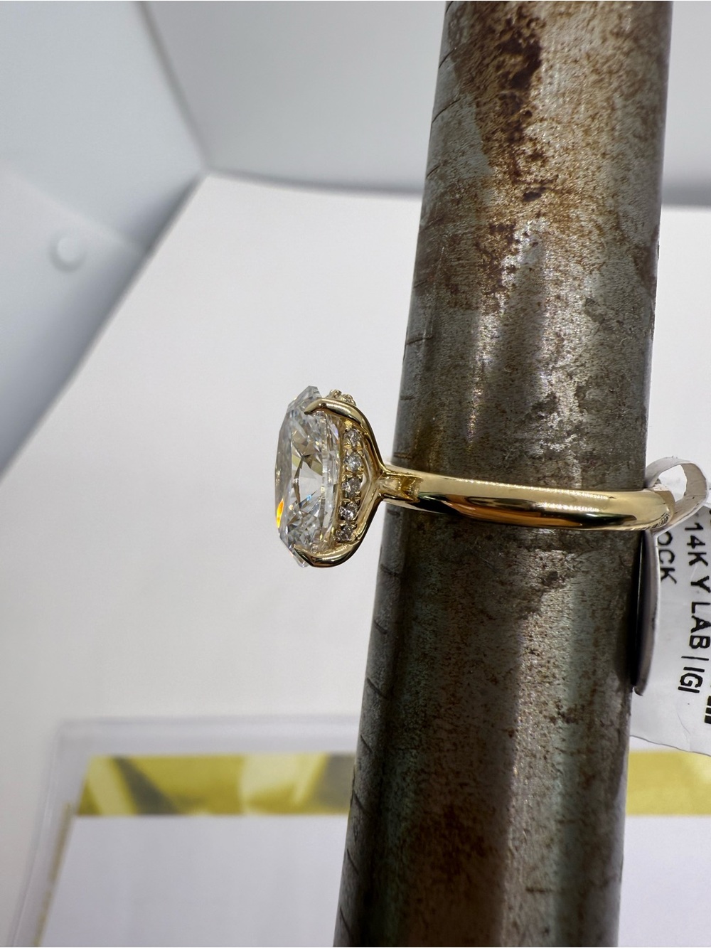 3.00 carat E VS1 oval lab diamond solitaire with hidden halo engagement ring - Picture 6 of 11